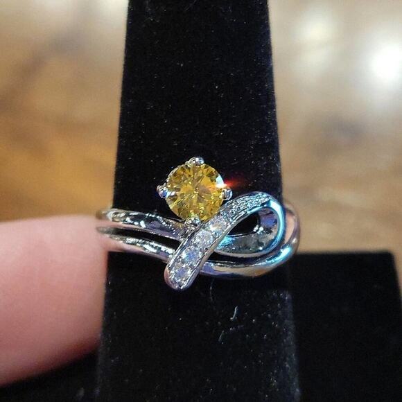 Fashion ring faux diamond's & yellow stone | size 7.5 - Picture 2 of 8